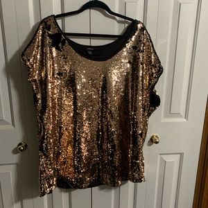 Torrid 4x gold sequence top (fits like a 3x)